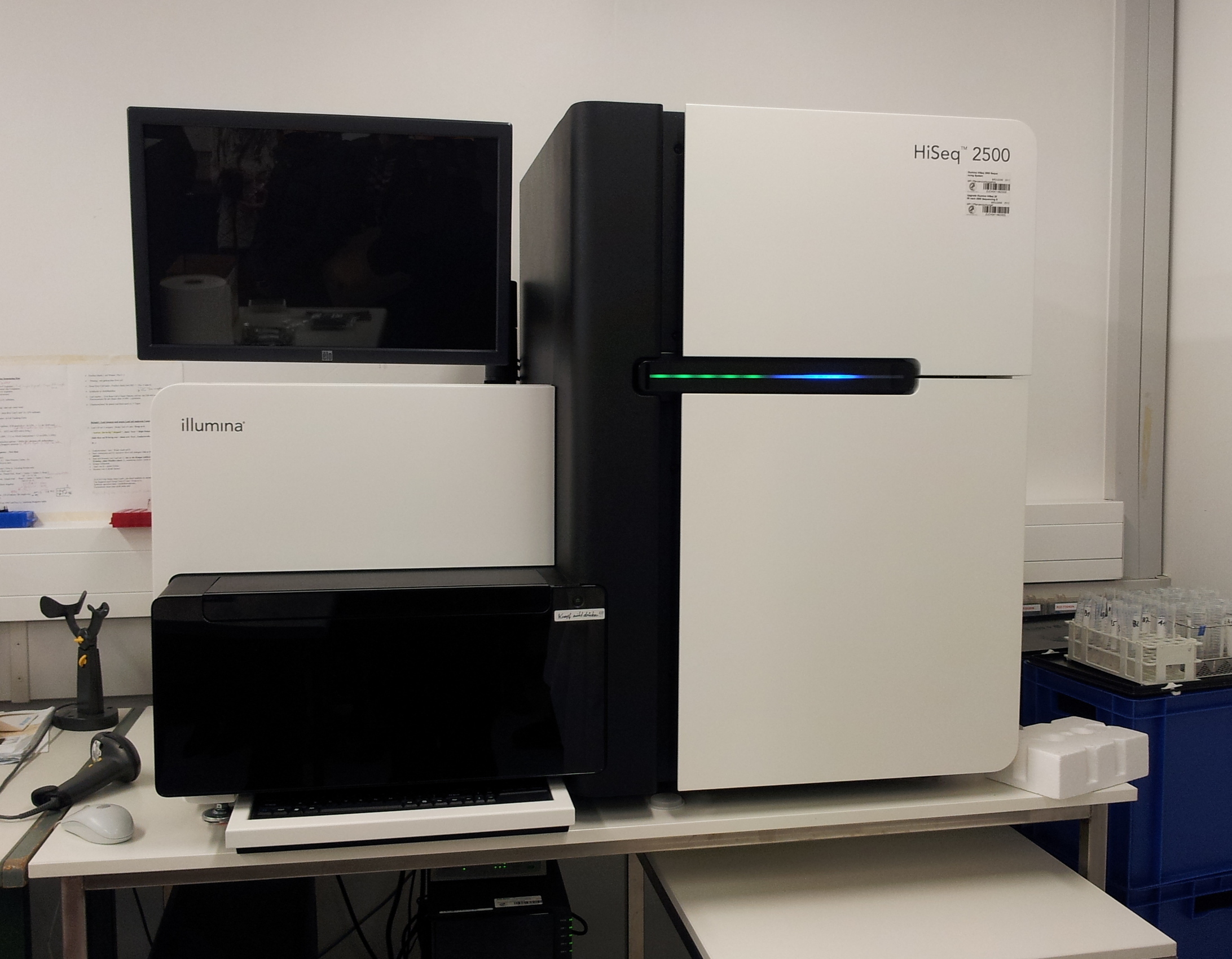 File:Illumina HiSeq 2500.jpg - Wikimedia Commons